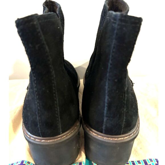Clarks Black Suede Wedge Boots - Size 7.5 - Picture 4 of 7
